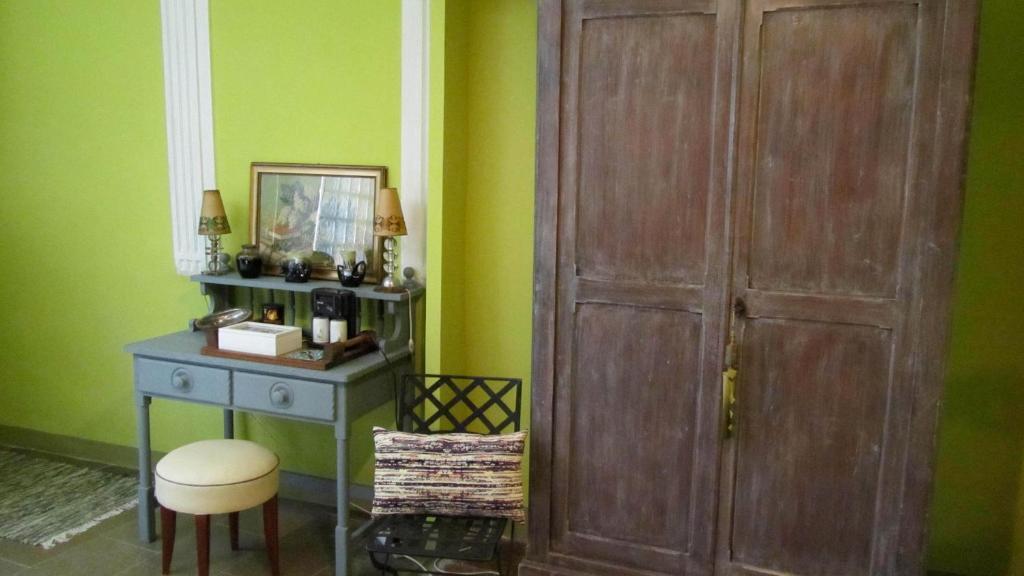 Maison D'Hotes La Boca Sommieres Room photo